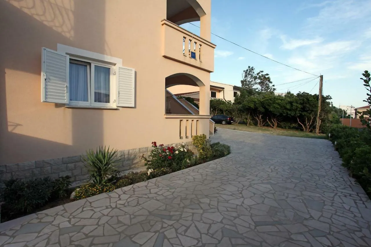 Appartement Apartmani Radan Pag Town Croatie