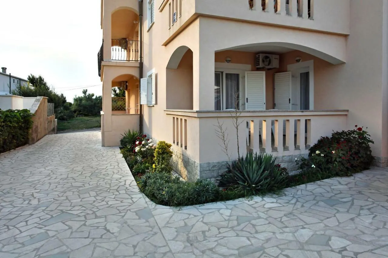 Apartmani Radan Pag Town