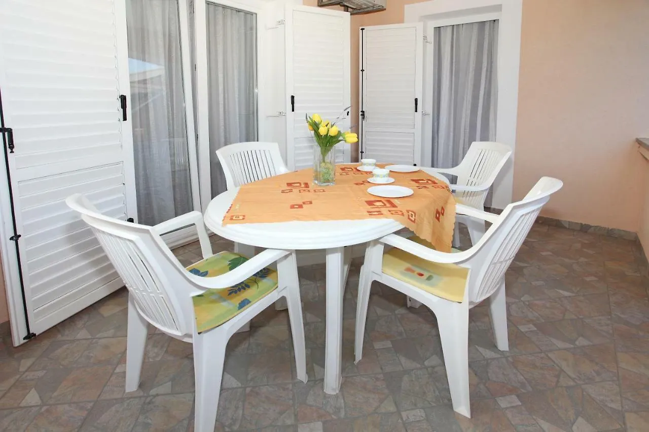 Apartmani Radan Pag Town